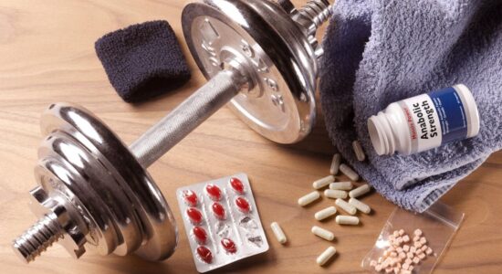 How to Avoid Side Effects When Using Anabolic Steroids